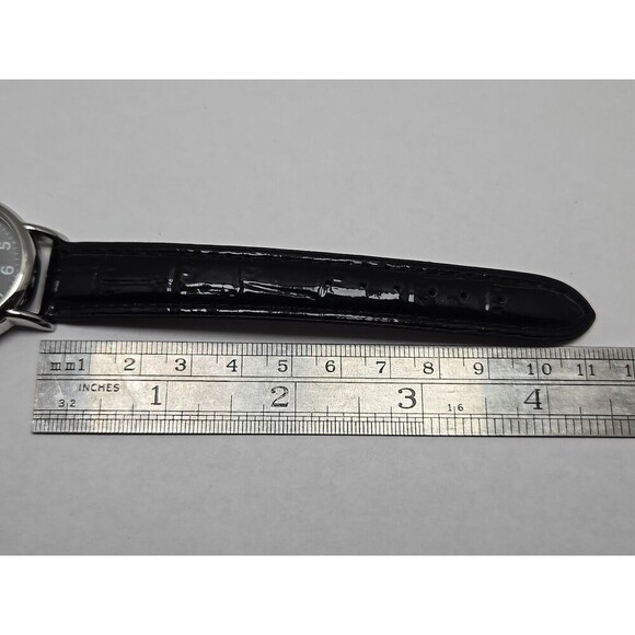 Womens Timex Weekender Indiglo Silver Tone 31mm Quartz Watch New Battery WR 30M - Picture 8 of 13